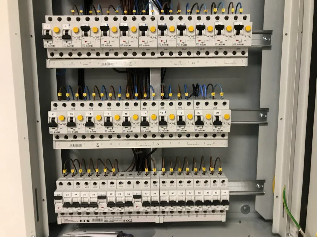 Elektritööd - Elektrikilbi ühendamine